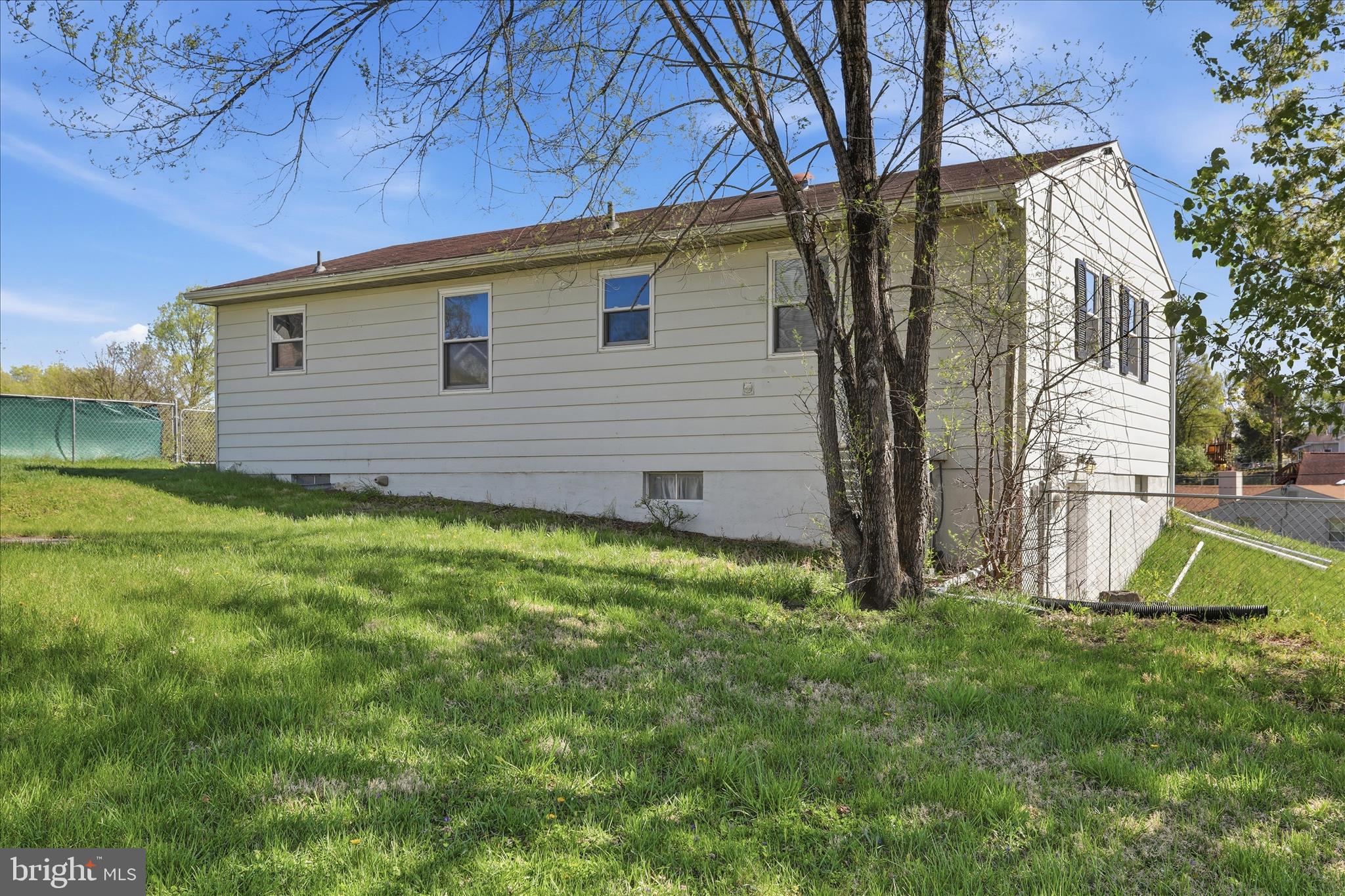 AIRLEY HEIGHTS - Residential