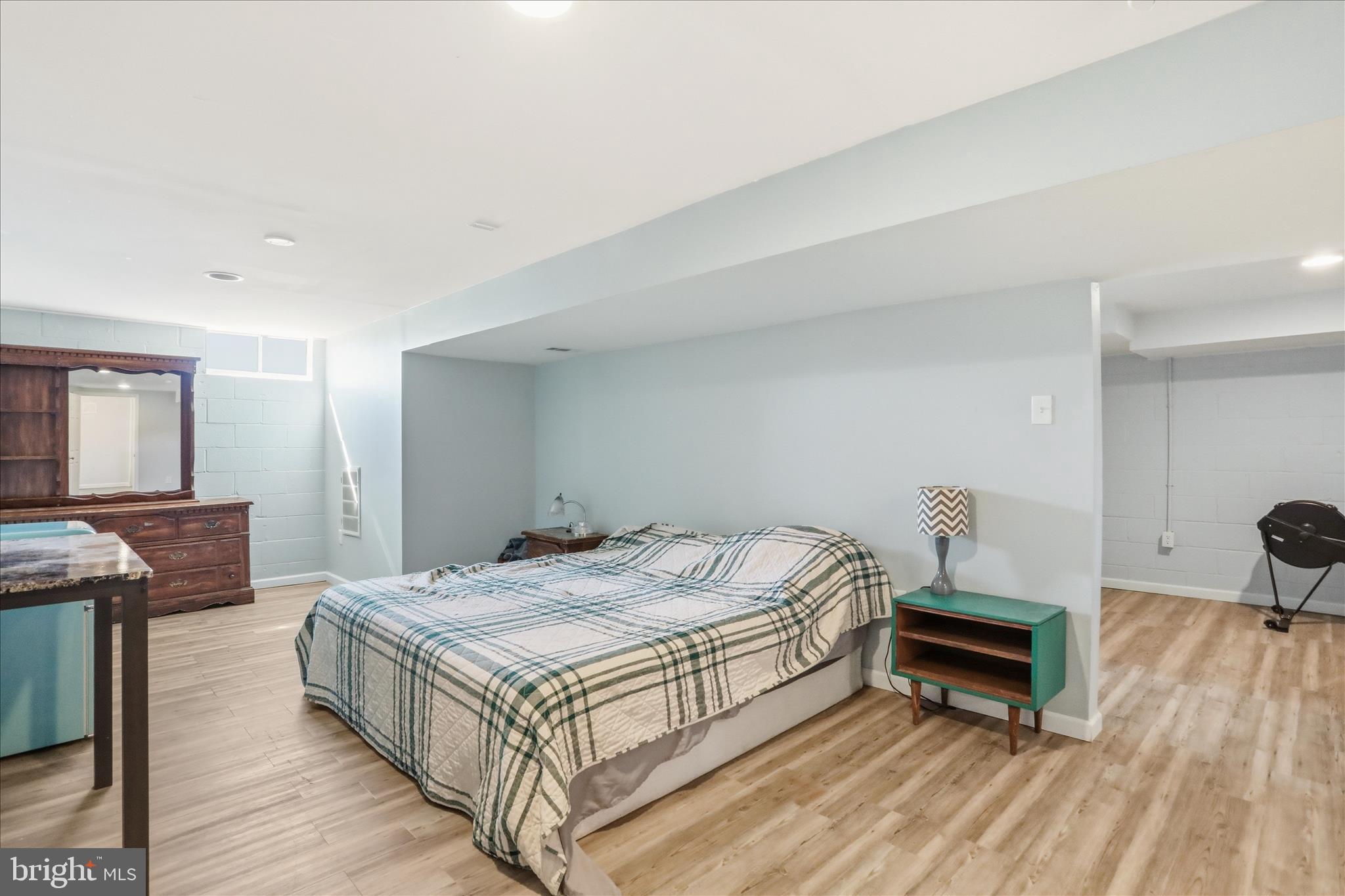 AIRLEY HEIGHTS - Residential