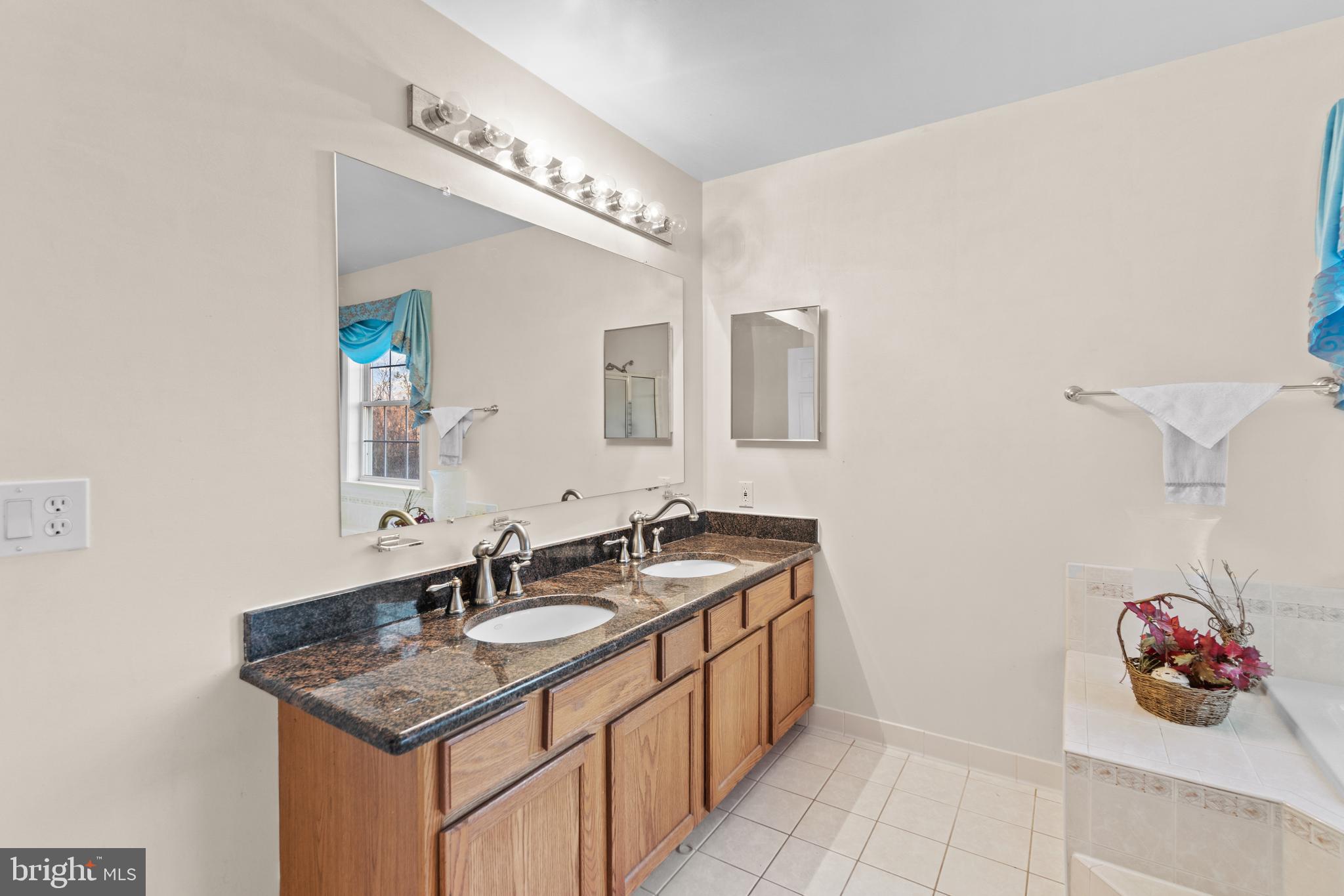 GREAT OAK - Residential