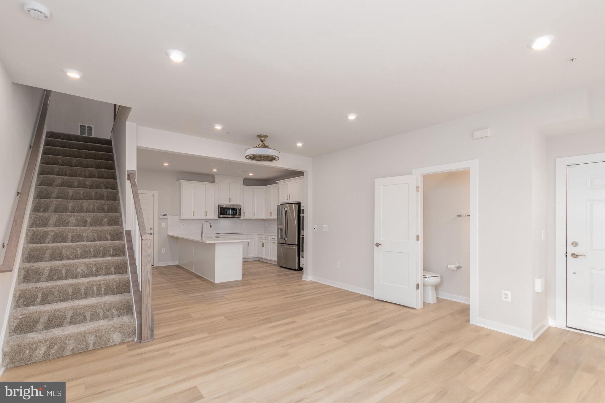 VILLAGE AT MANASSAS PARK - Residential Lease