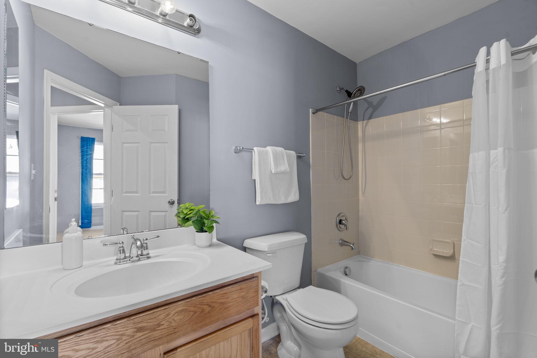 BELMONT STATION - Residential