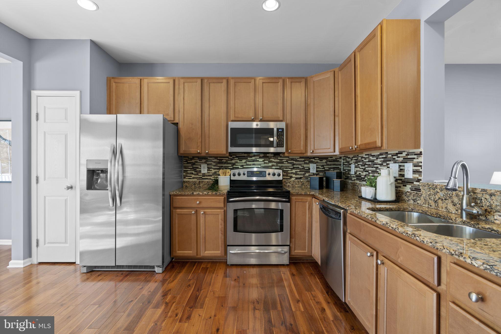 BELMONT STATION - Residential