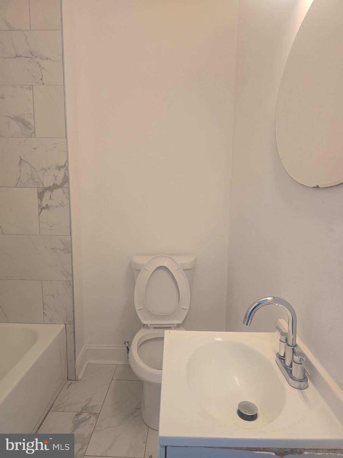 2561 N 18TH STREET 2ND FLOOR