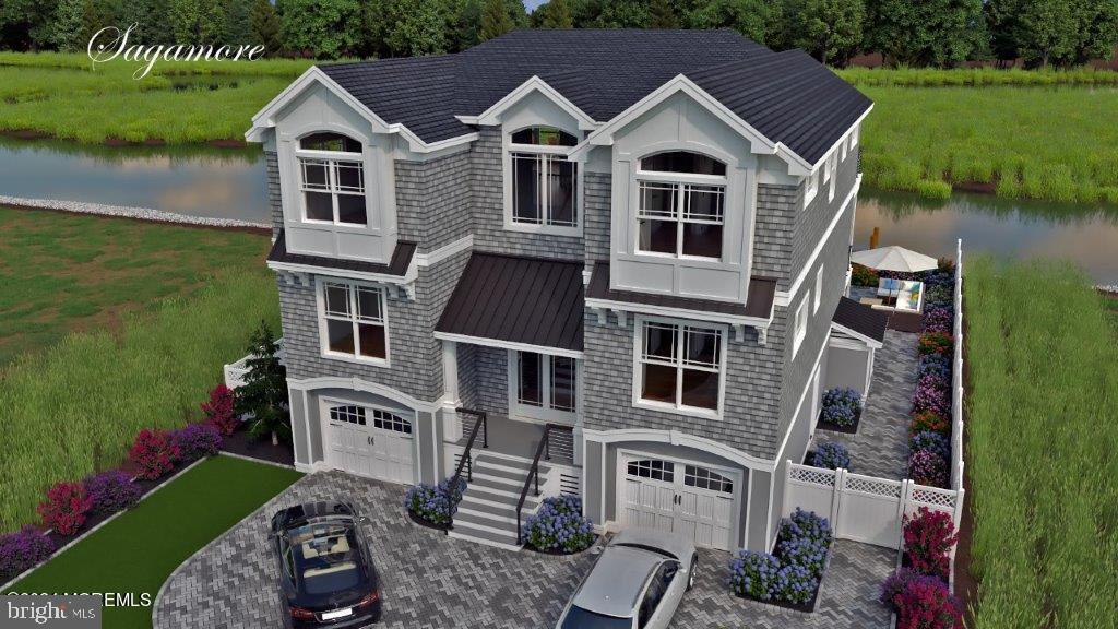 195 LAKE AVENUE