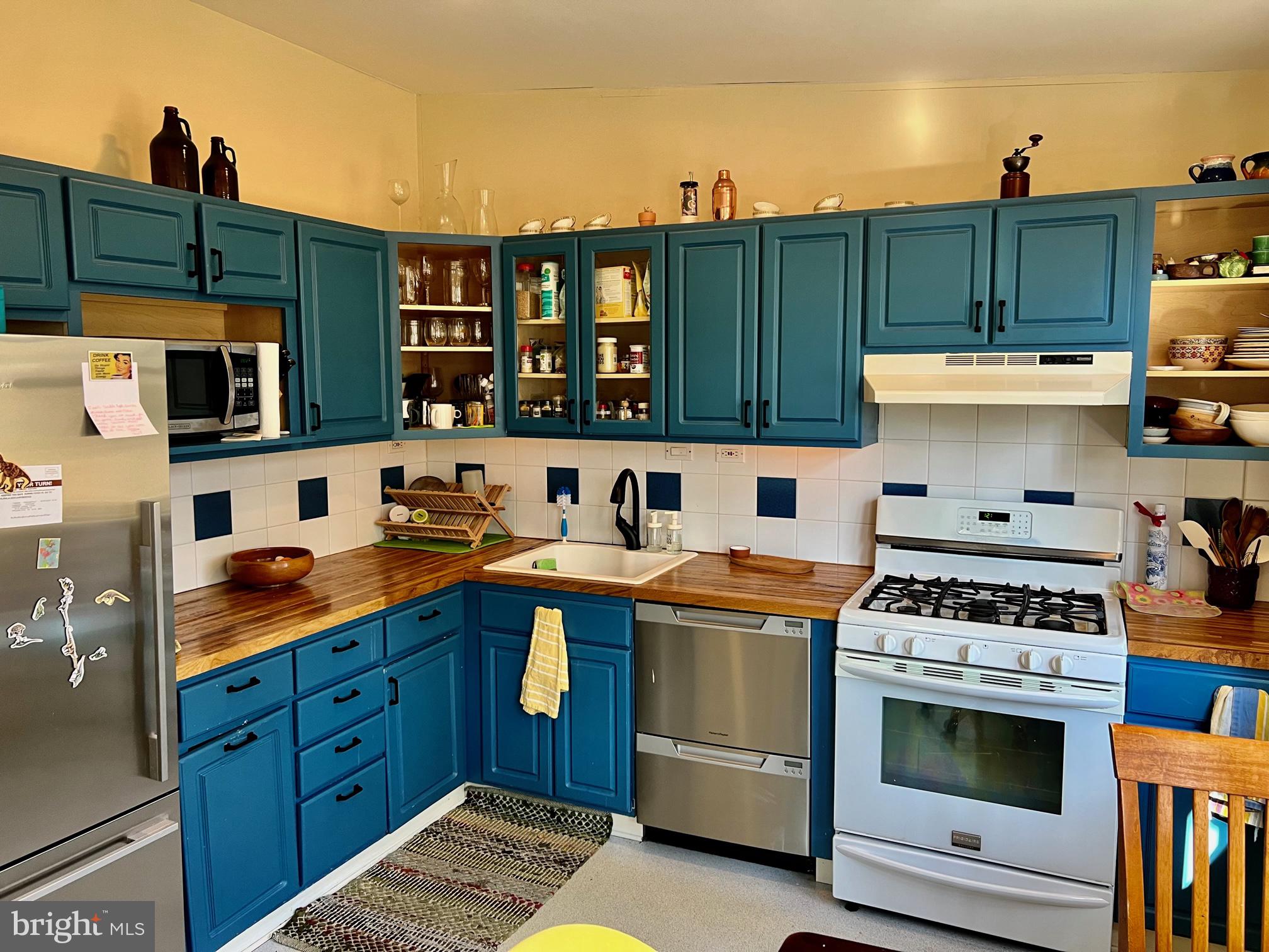 CHESTNUT HILL - Residential Lease