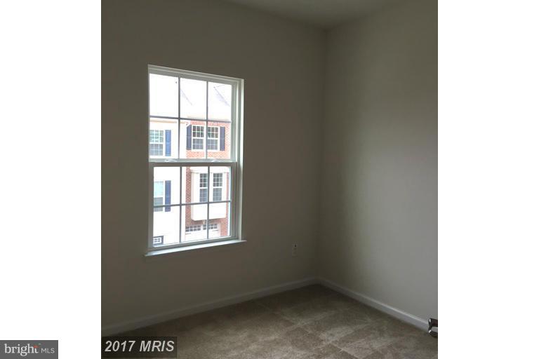HOWARD SQUARE - Residential Lease