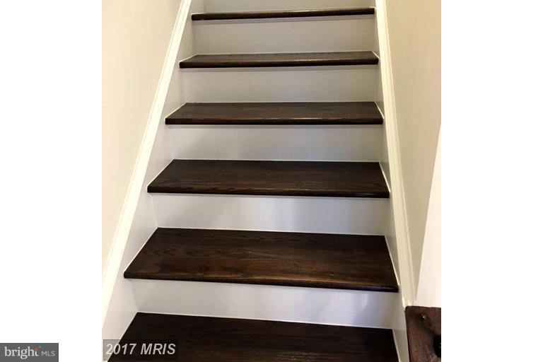 HOWARD SQUARE - Residential Lease