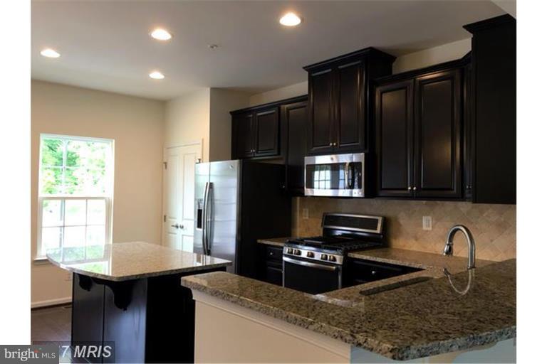 HOWARD SQUARE - Residential Lease