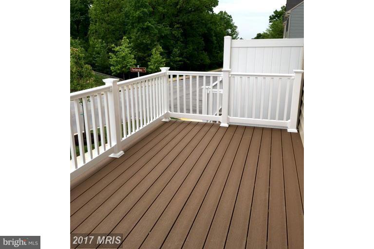 HOWARD SQUARE - Residential Lease