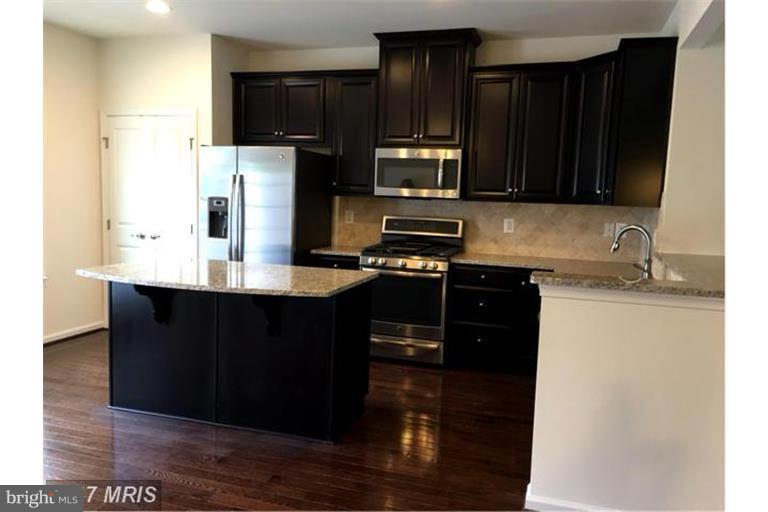 HOWARD SQUARE - Residential Lease