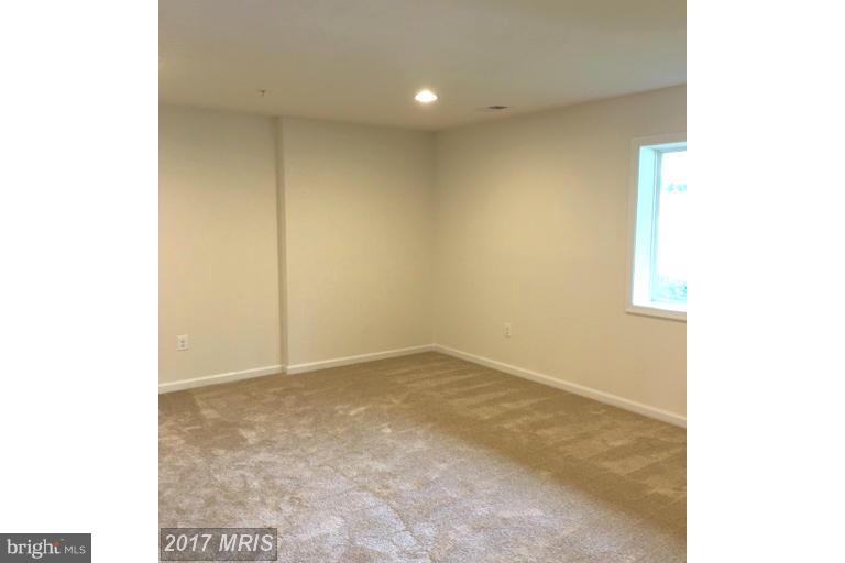 HOWARD SQUARE - Residential Lease