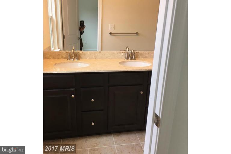 HOWARD SQUARE - Residential Lease