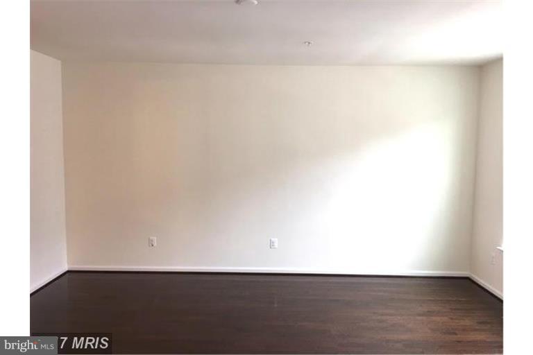 HOWARD SQUARE - Residential Lease