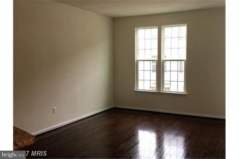 HOWARD SQUARE - Residential Lease