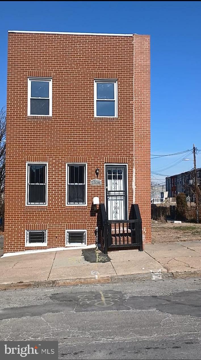 Seeking comfort and convenience** Welcome to this 3BR/1.5BA Brick Detached TH located close to Clifton Park, JHU, Inner Harbor and more, new powder room main level, washer/dryer open basement level, private fenced backyard, cemented for grilling and relaxation, eat in kitchen including breakfast bar, open with full natural light spacious living area, close to shopping, public transportation, schools and more, no dogs and please no smoking inside, vouchers considered