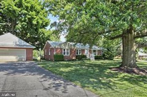 910 MOUNT ZION ROAD LEBANON PA 17046