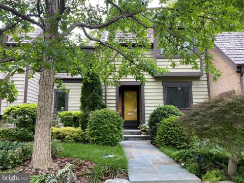1534 SCANDIA CIRCLE RESTON VA 20190