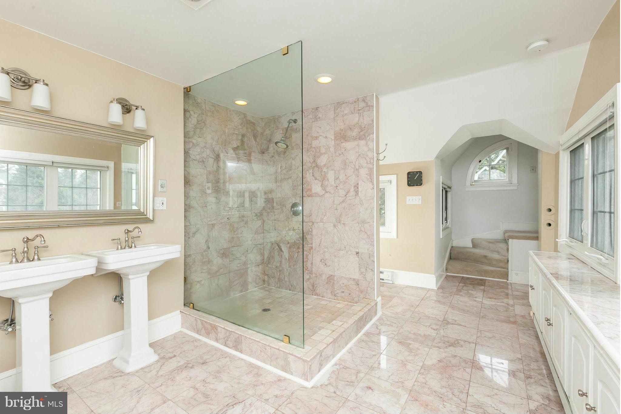 GUILFORD - Residential