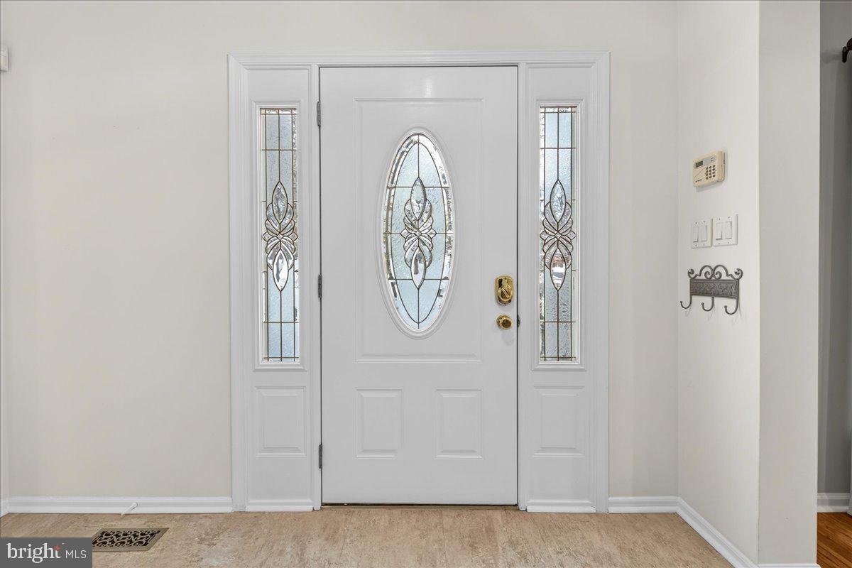 WOODLYN CROSSING - Residential