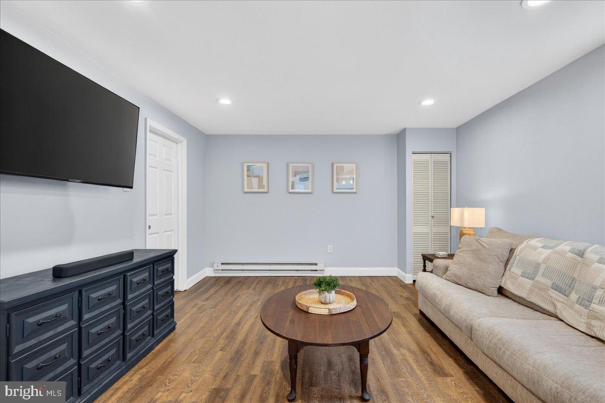 WOODLYN CROSSING - Residential