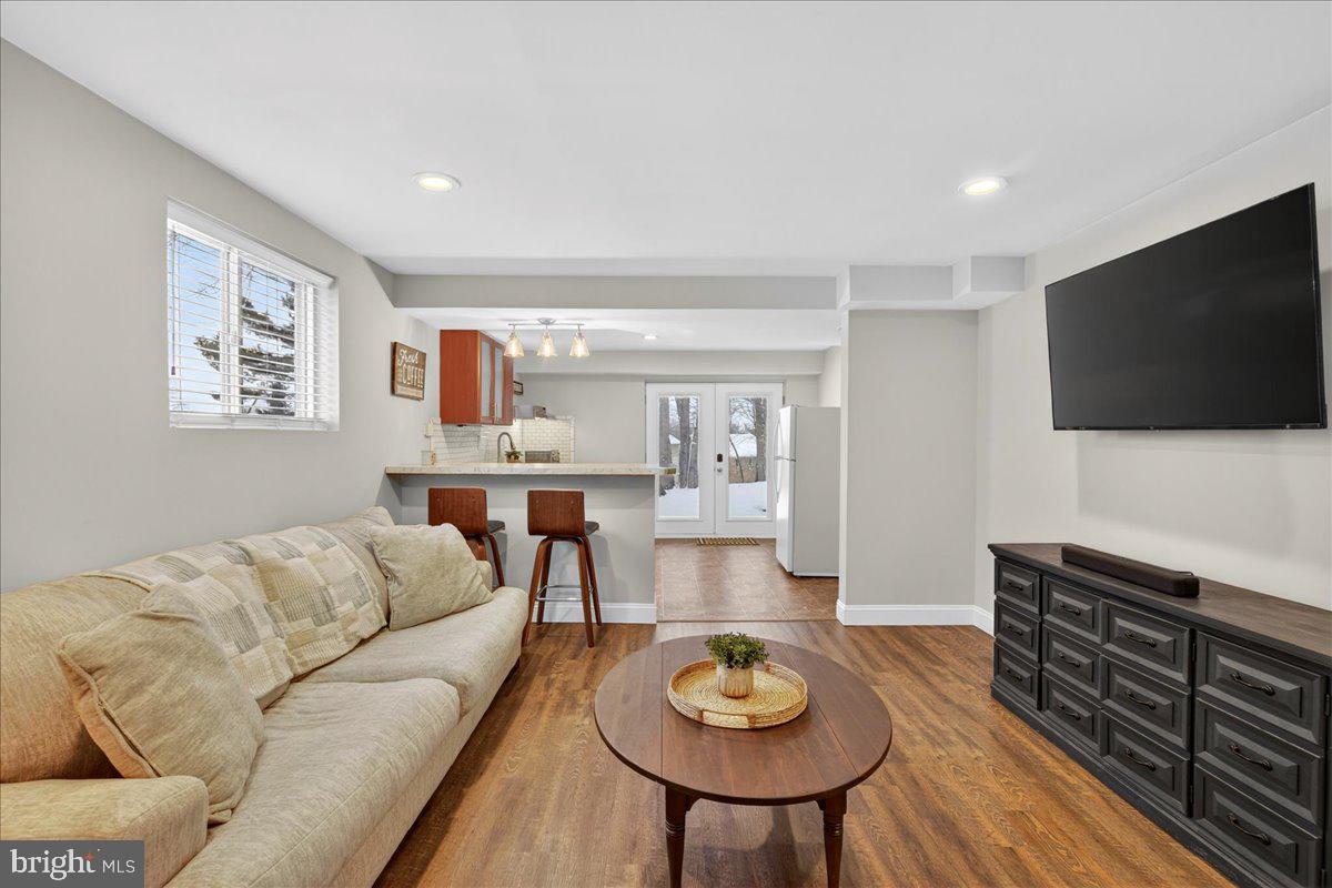 WOODLYN CROSSING - Residential