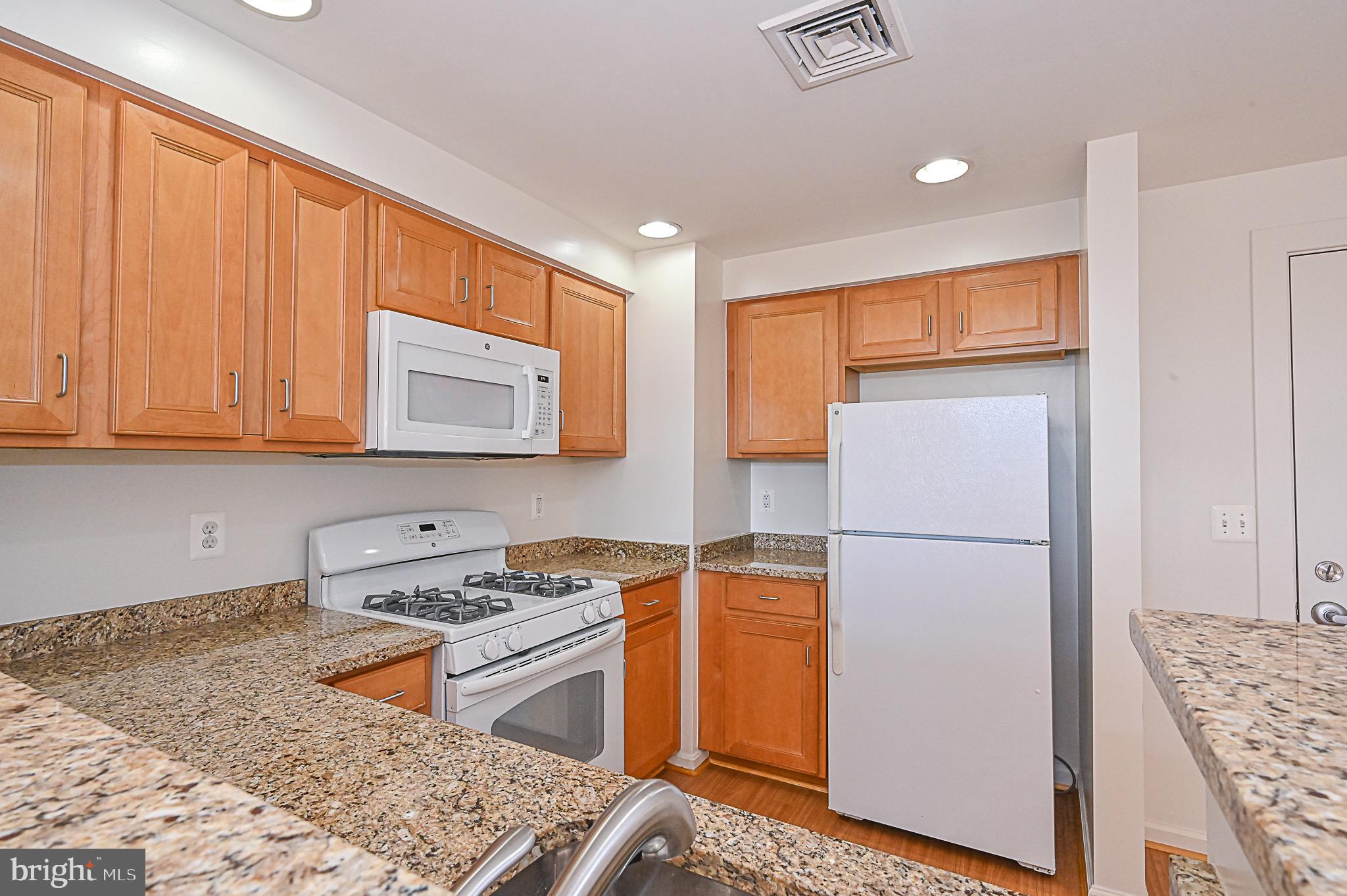 ELAN AT EAST MARKET - Residential