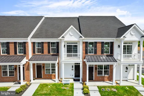 90 Cedar Circle Unit 66, Levittown, PA MLS: PABU2107072