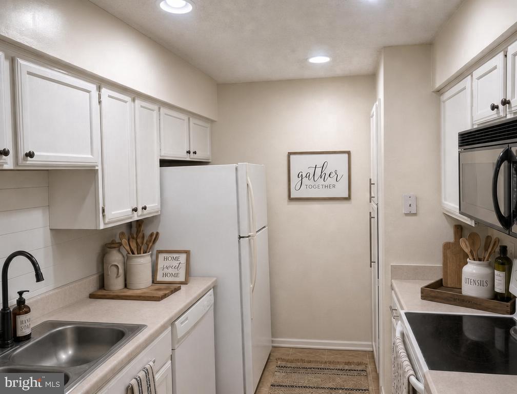 1523 LINCOLN 103