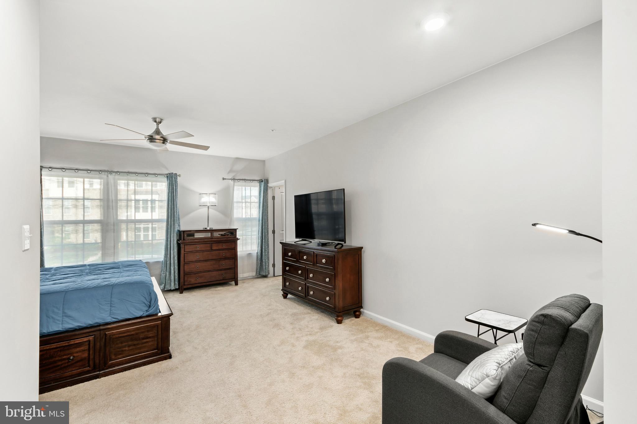 JEFFERSON PLACE - Residential