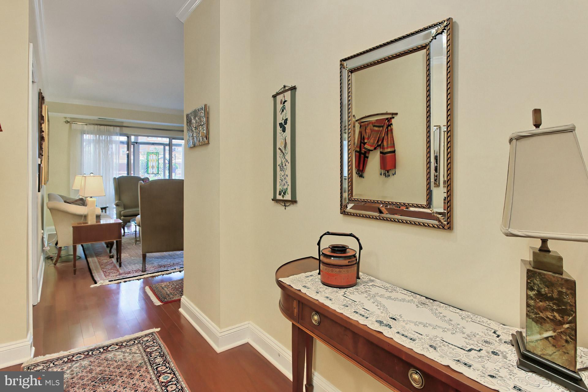 CARLYLE TOWERS CONDOMINIUM - Residential