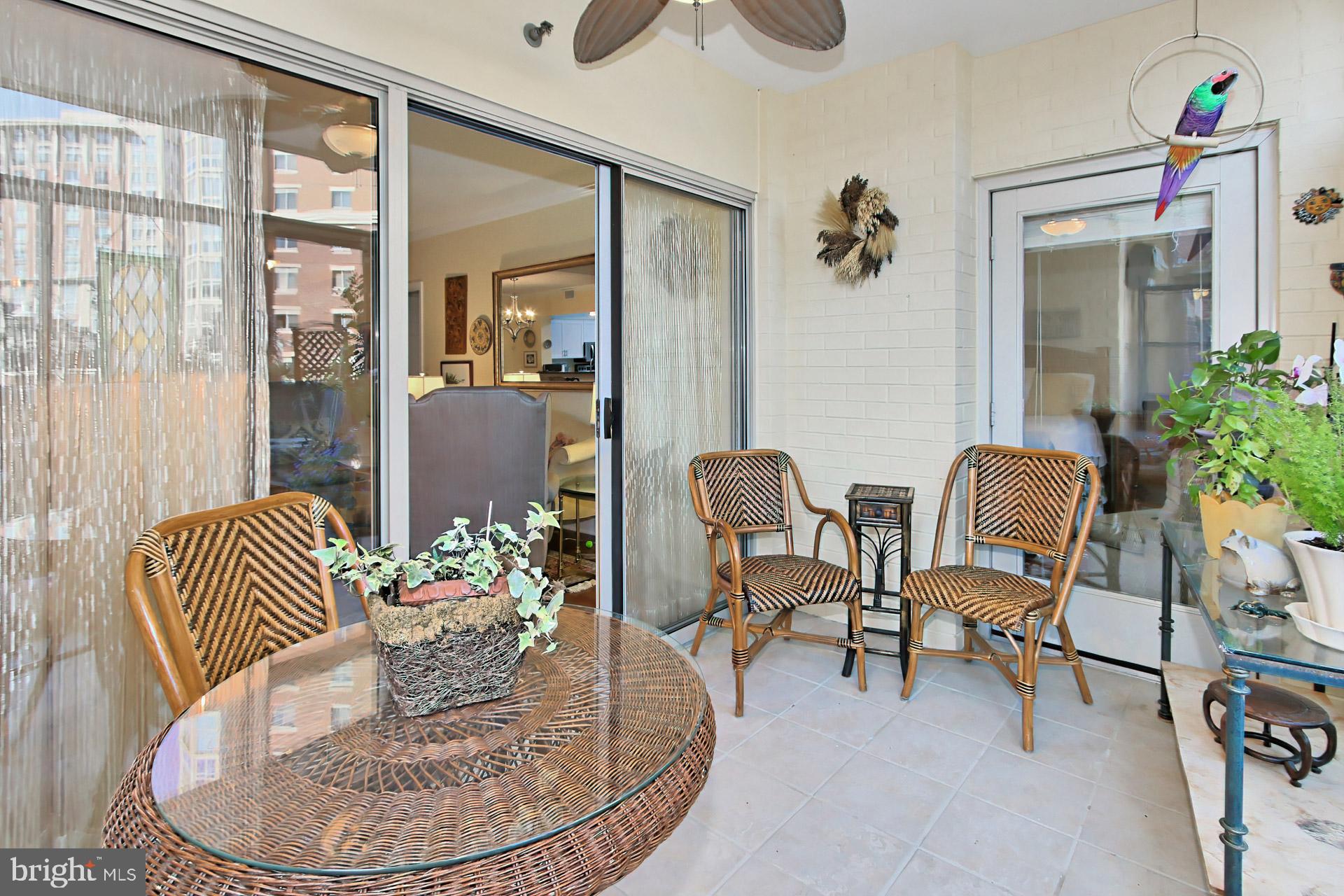 CARLYLE TOWERS CONDOMINIUM - Residential