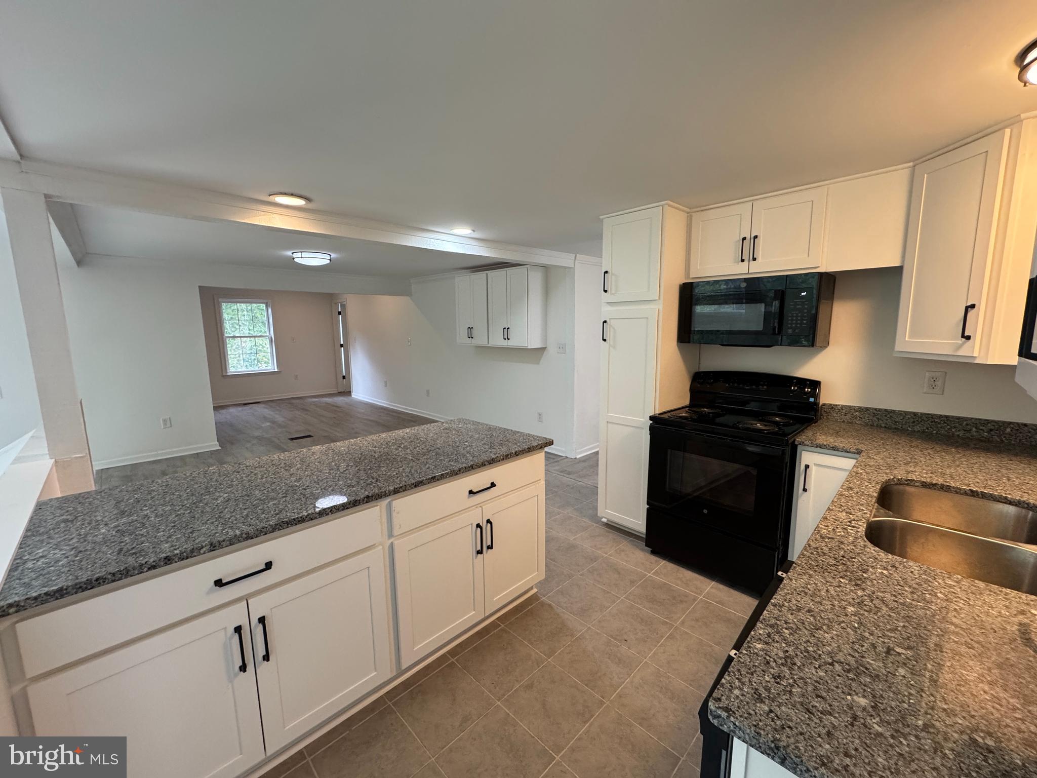 CAROLINE PINES - Residential