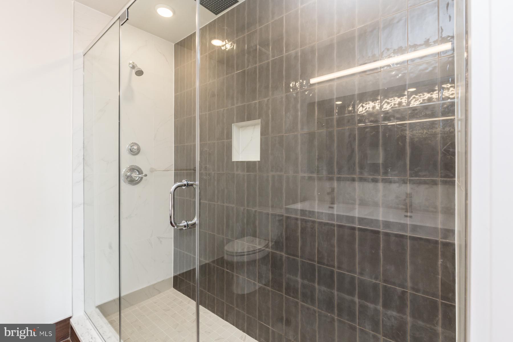 FRANCISVILLE - Residential Lease