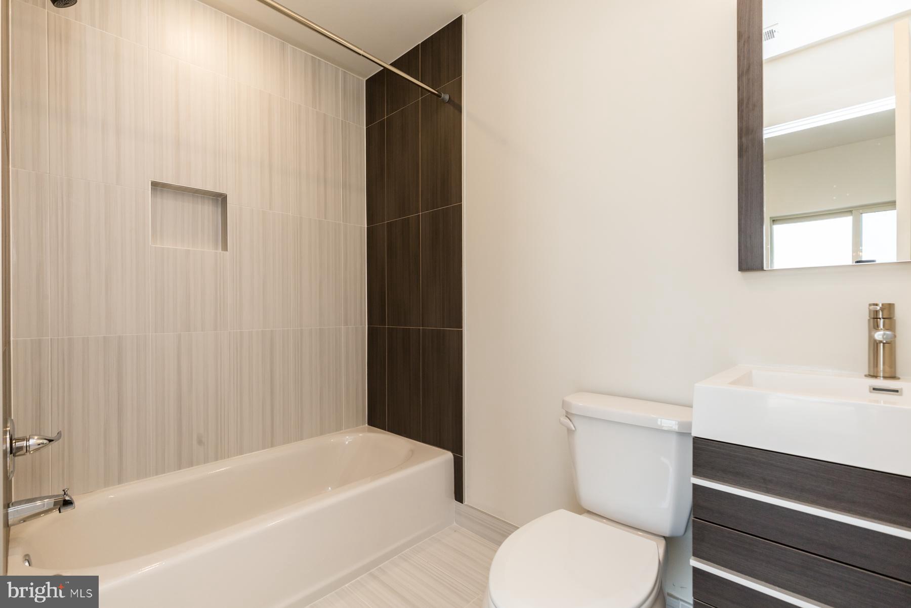 FRANCISVILLE - Residential Lease