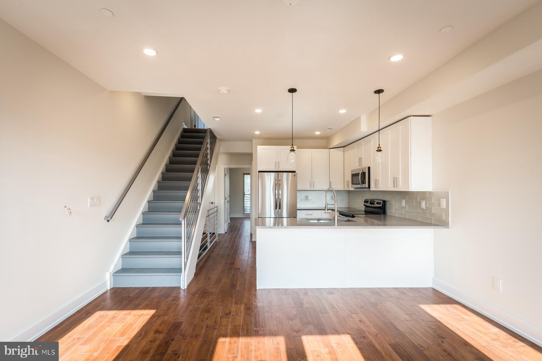 FRANCISVILLE - Residential Lease