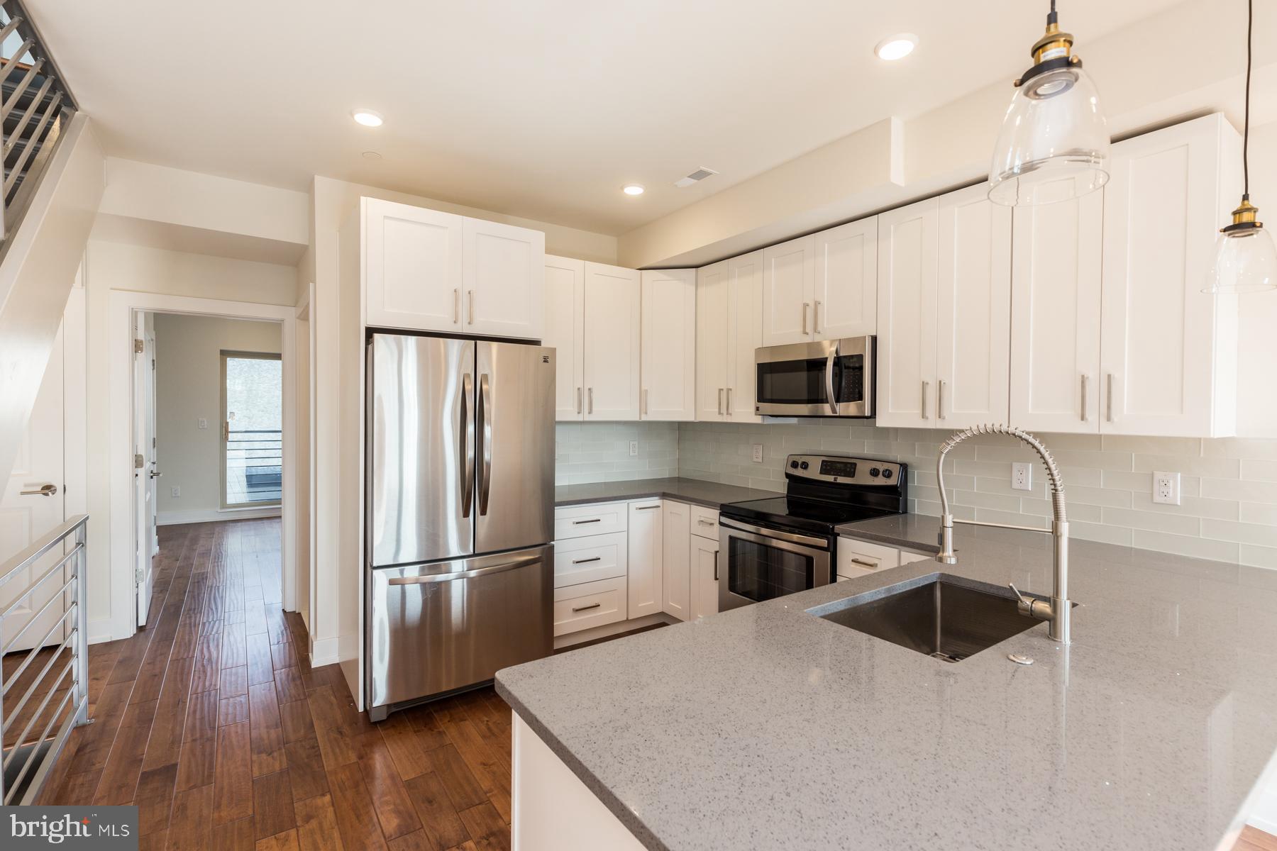 FRANCISVILLE - Residential Lease