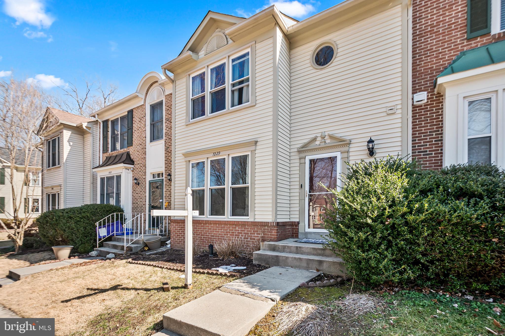 OLDE OAK RIDGE - Residential