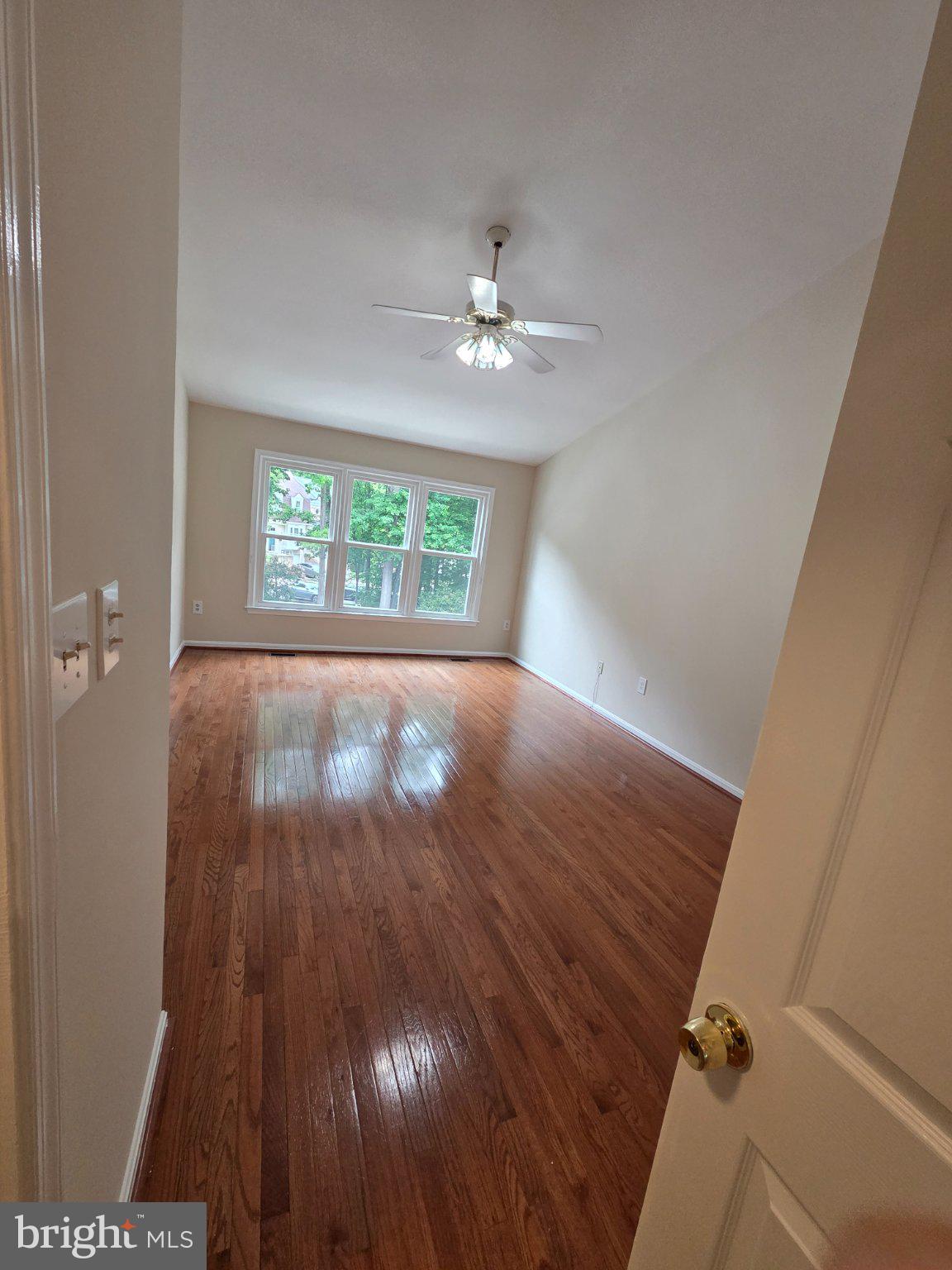 OLDE OAK RIDGE - Residential