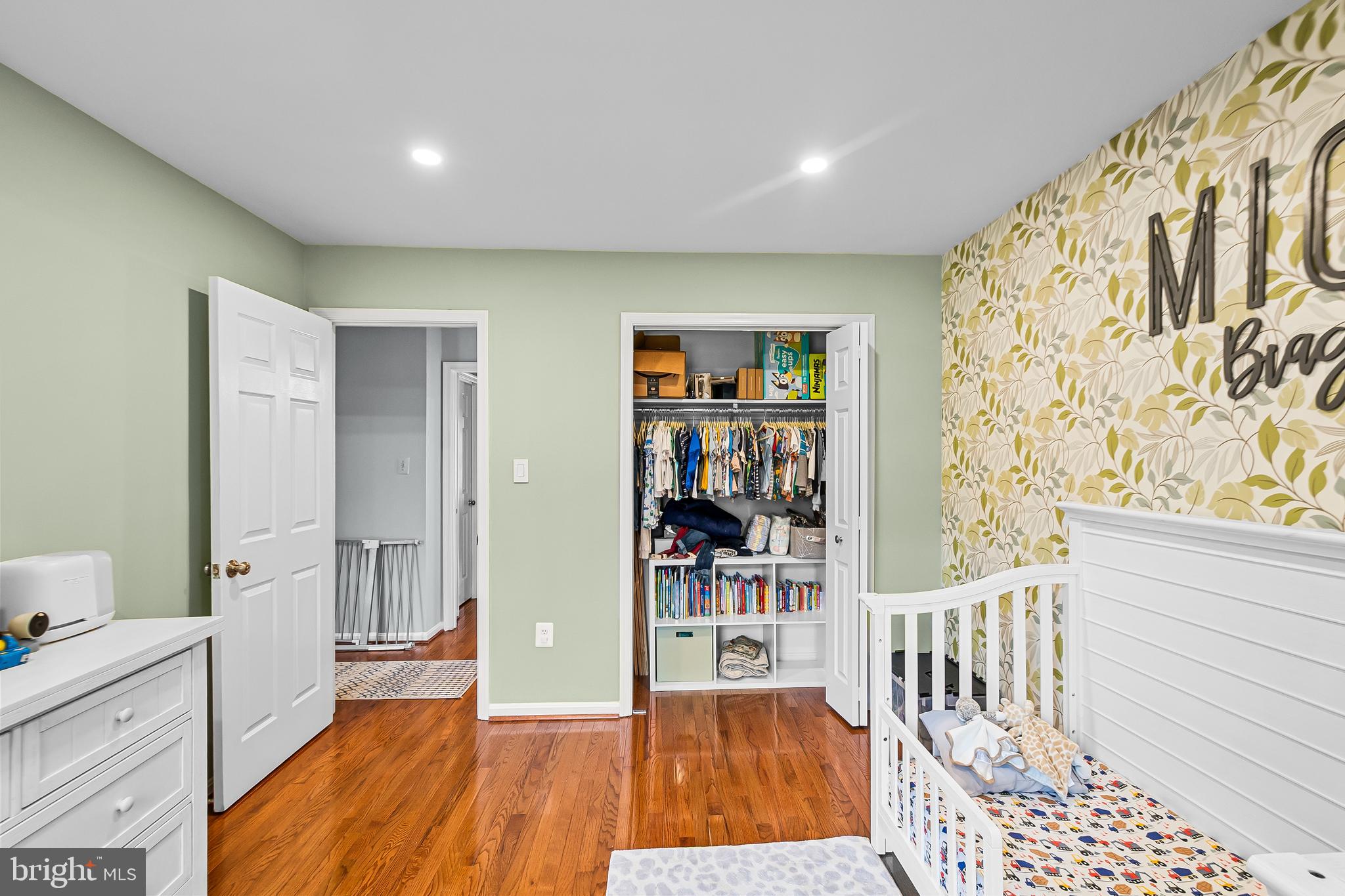 OLDE OAK RIDGE - Residential