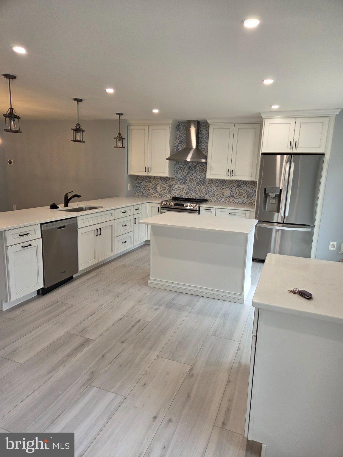 OLDE OAK RIDGE - Residential