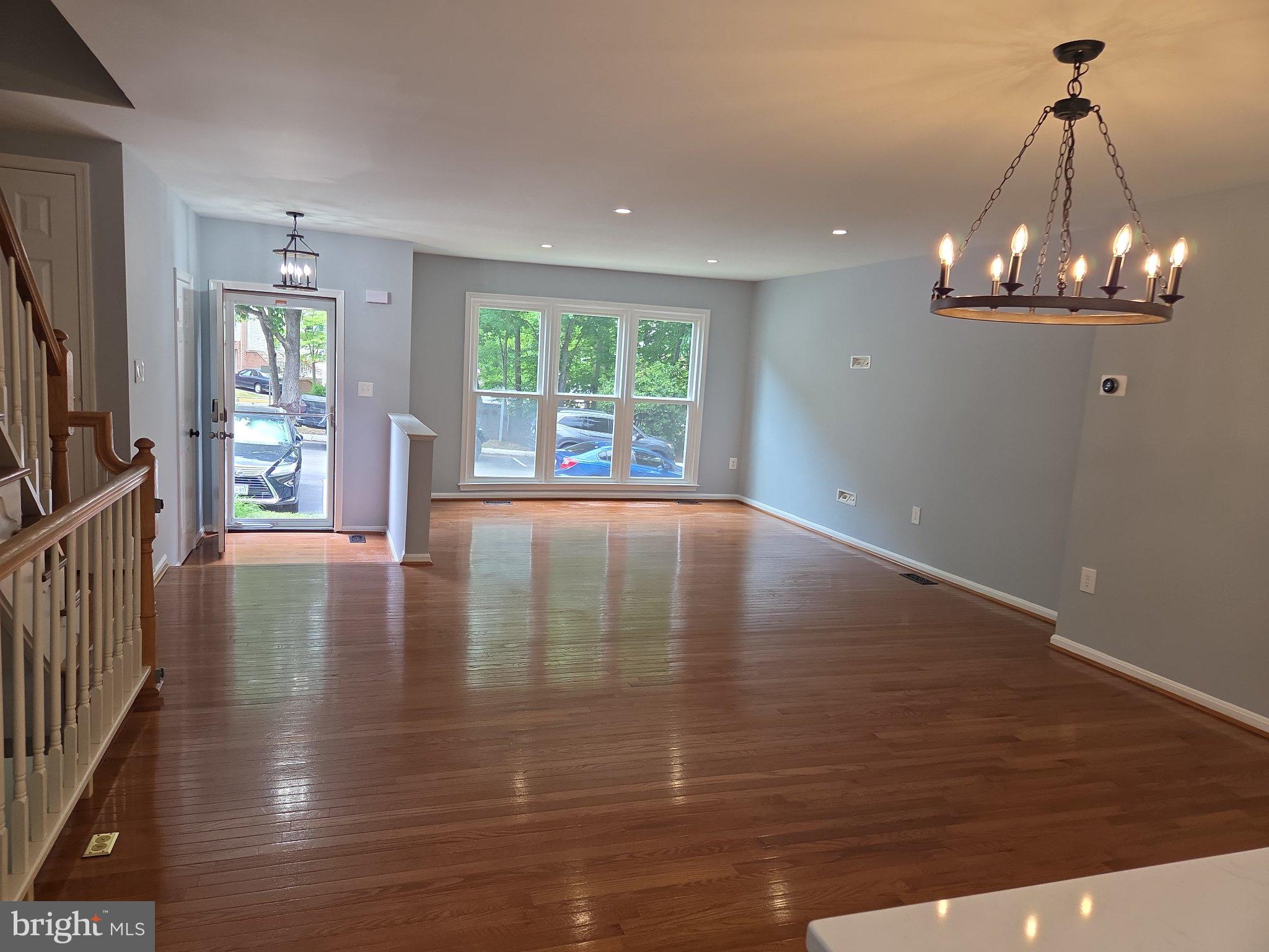 OLDE OAK RIDGE - Residential