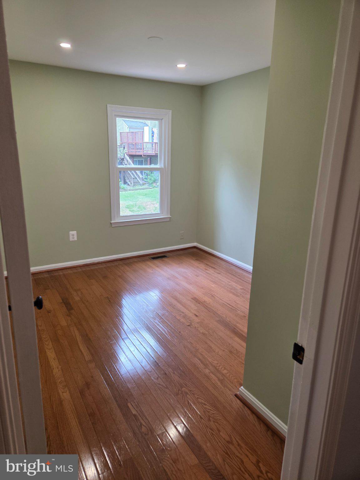 OLDE OAK RIDGE - Residential