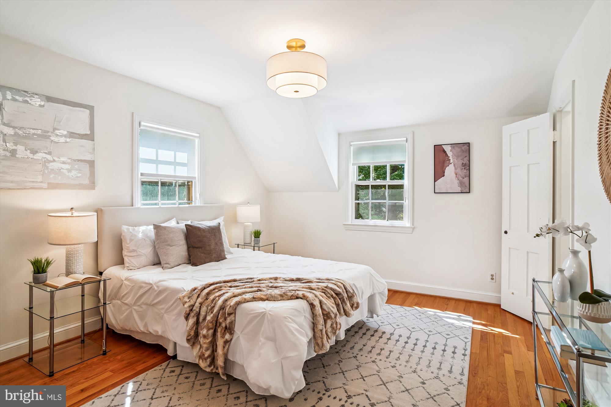 WOODSIDE PARK - Residential