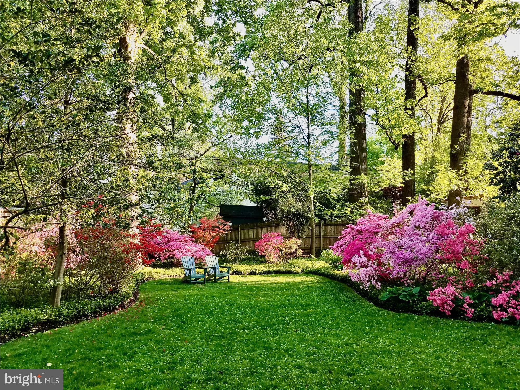 WOODSIDE PARK - Residential