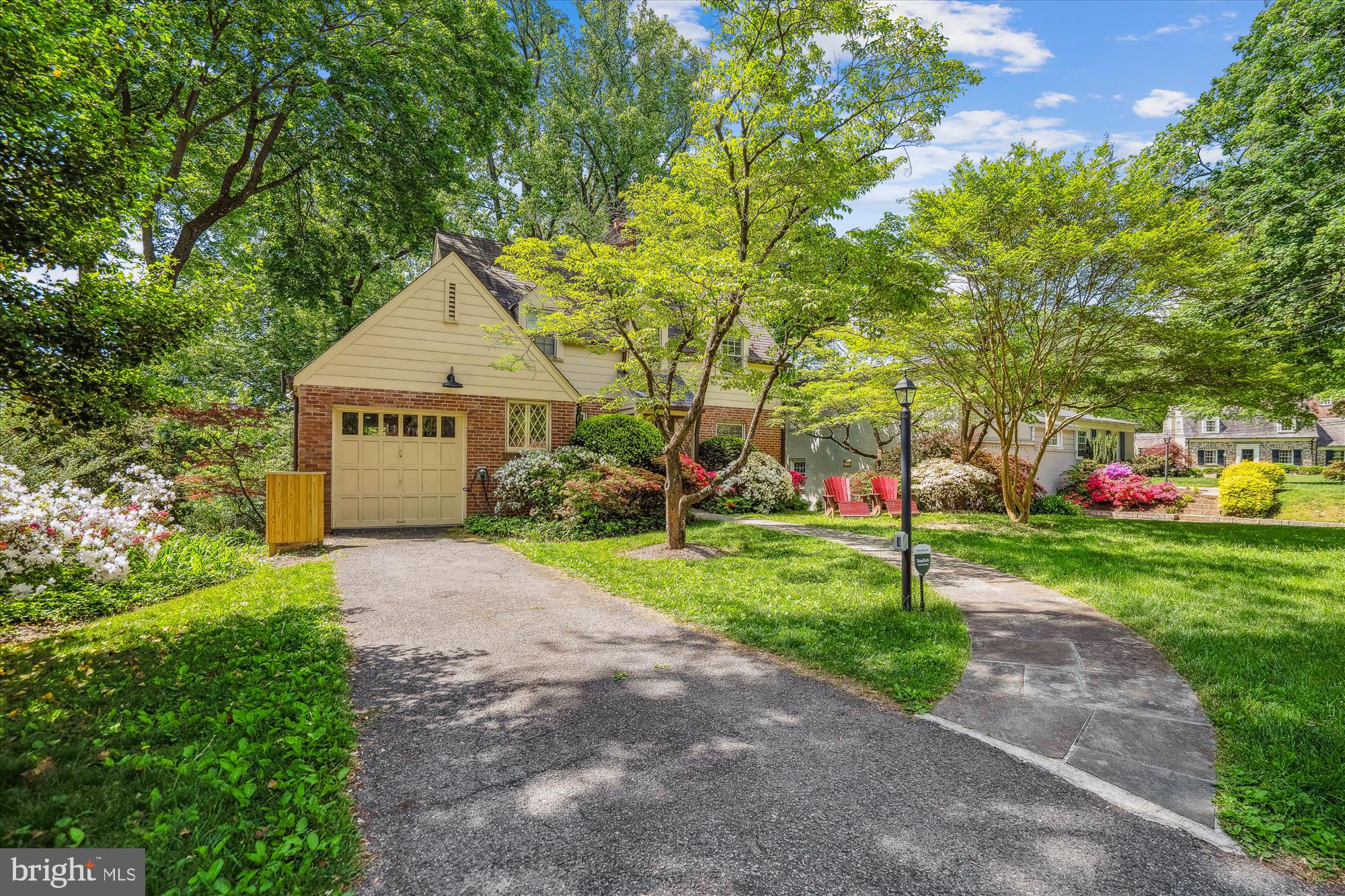 WOODSIDE PARK - Residential