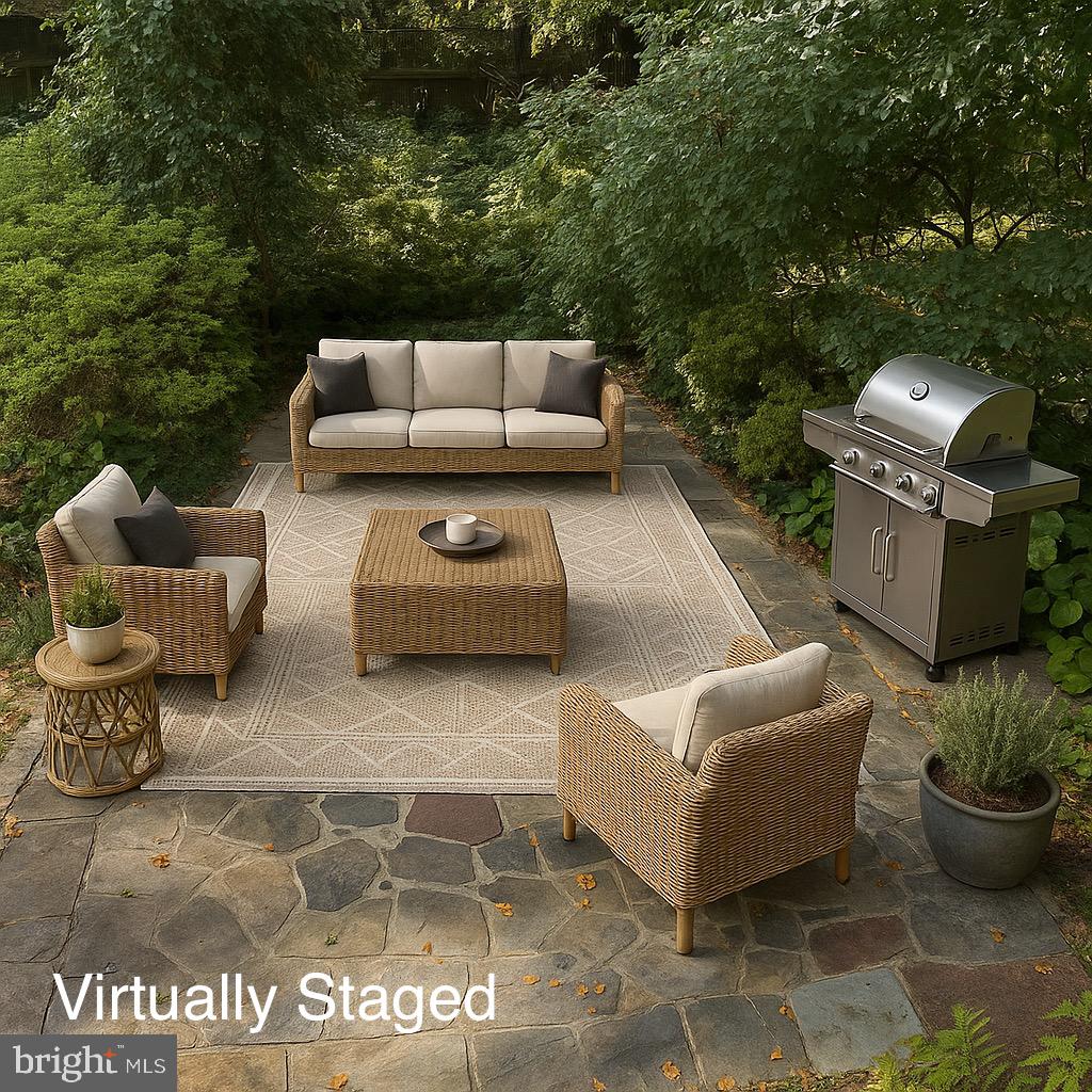 WOODSIDE PARK - Residential