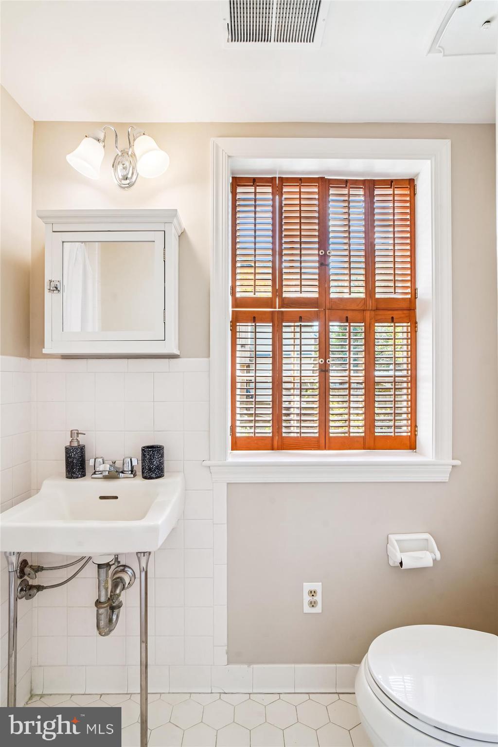 WOODSIDE PARK - Residential