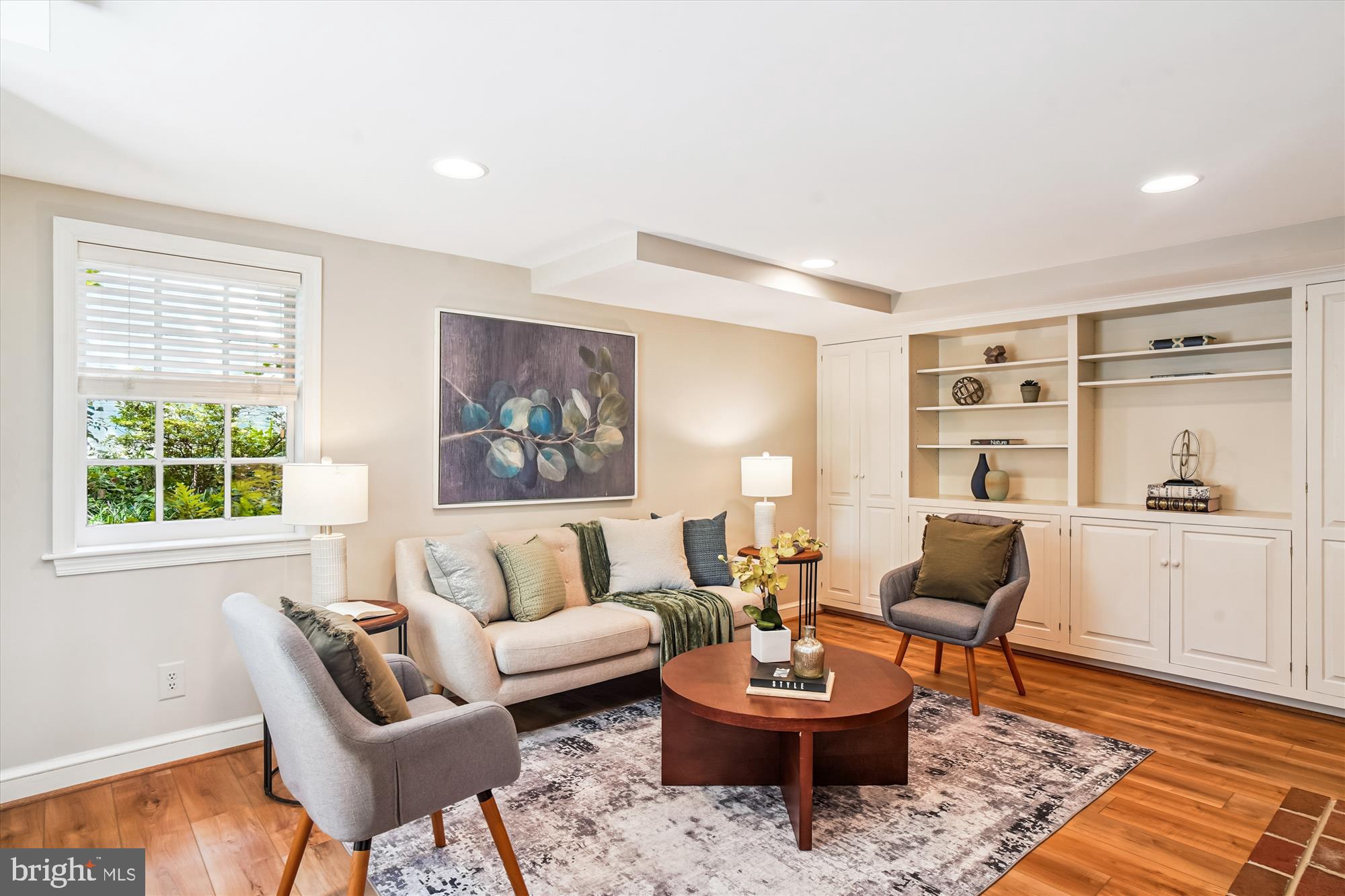 WOODSIDE PARK - Residential