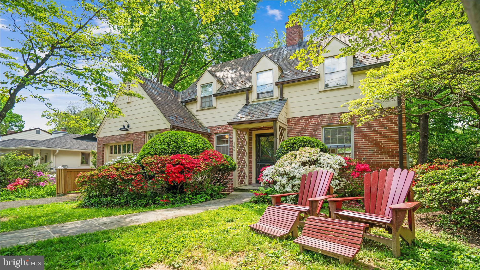 WOODSIDE PARK - Residential