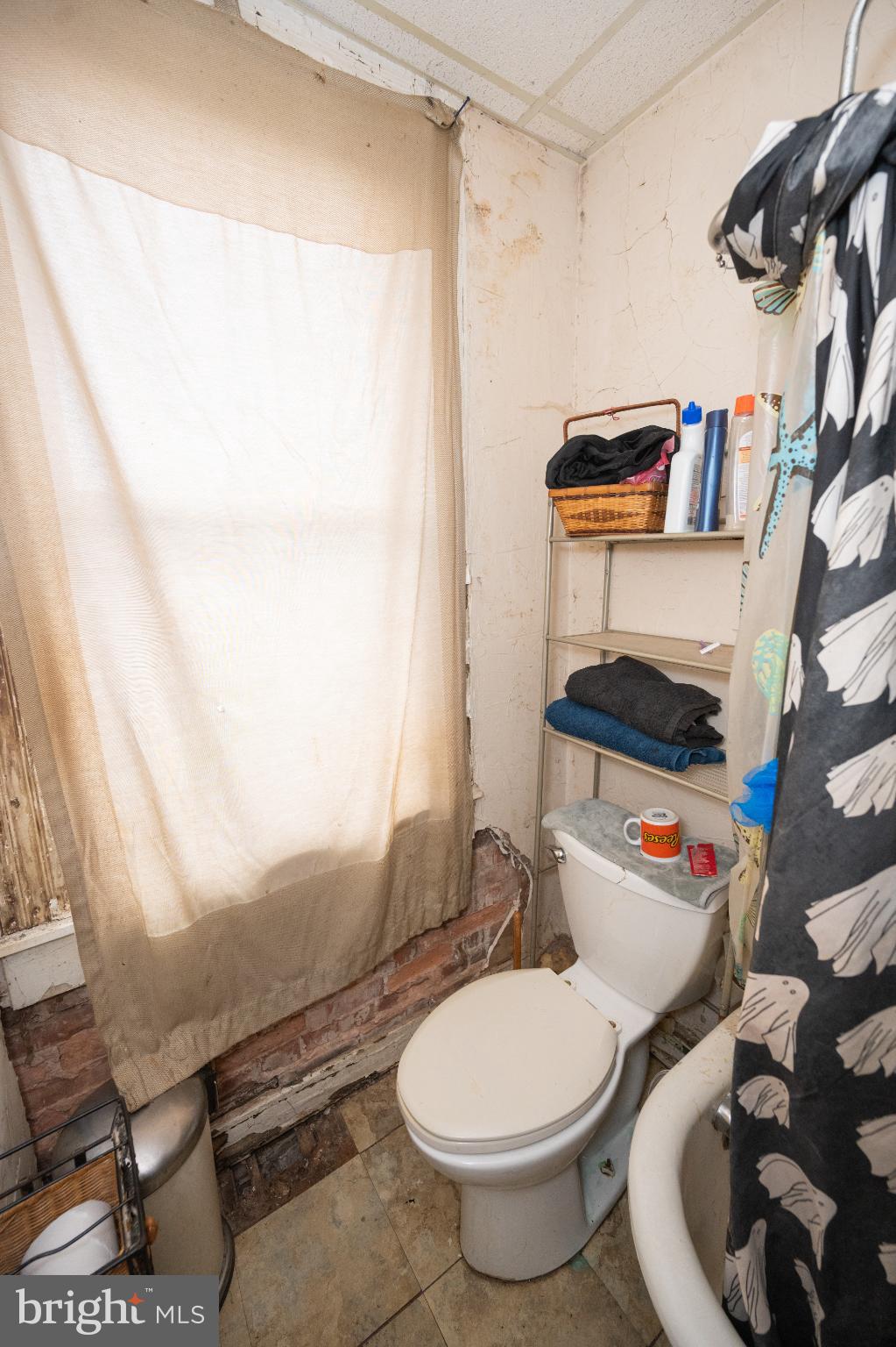 WASHINGTON VILLAGE - Residential